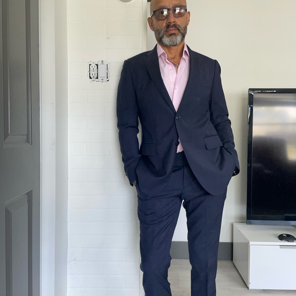 Etro men suit made in Italy 100% wool M fitted perfect condition silk patterns